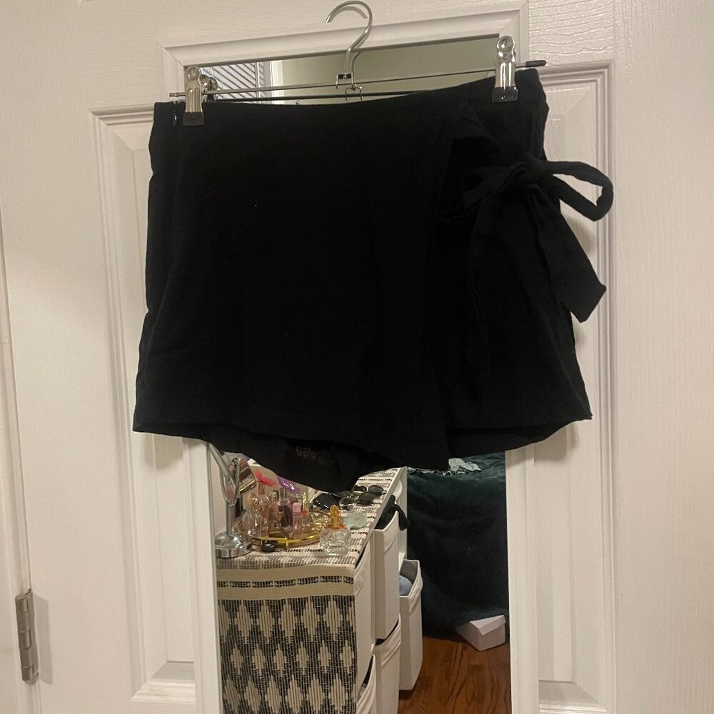Black Wrap Skort Linen